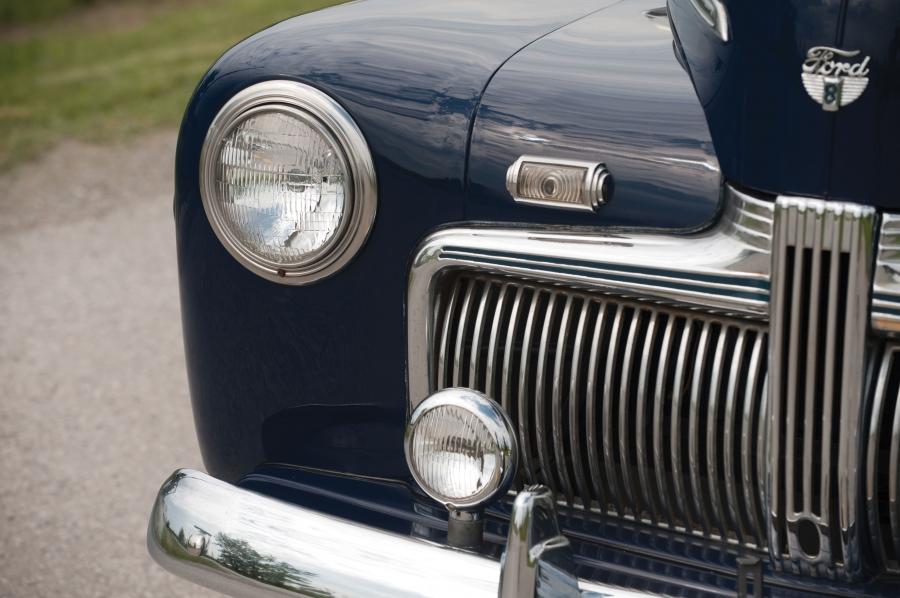 Ford Super DeLuxe Station Wagon 1942 года  (фото 22 из 31)